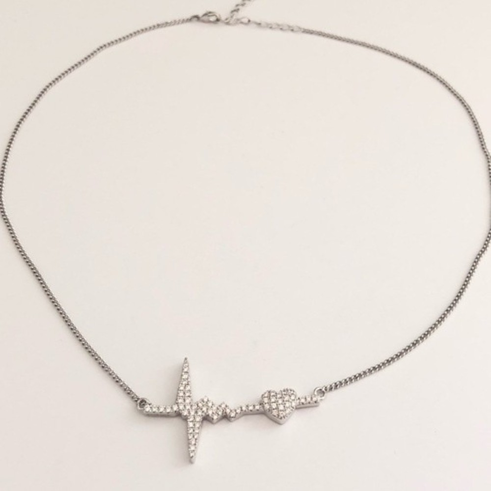 Walter Baker Crystal Heartbeat Necklace New - Picture 12 of 14